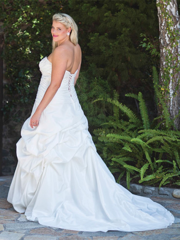 Svatební šaty Svatební šaty - F3368